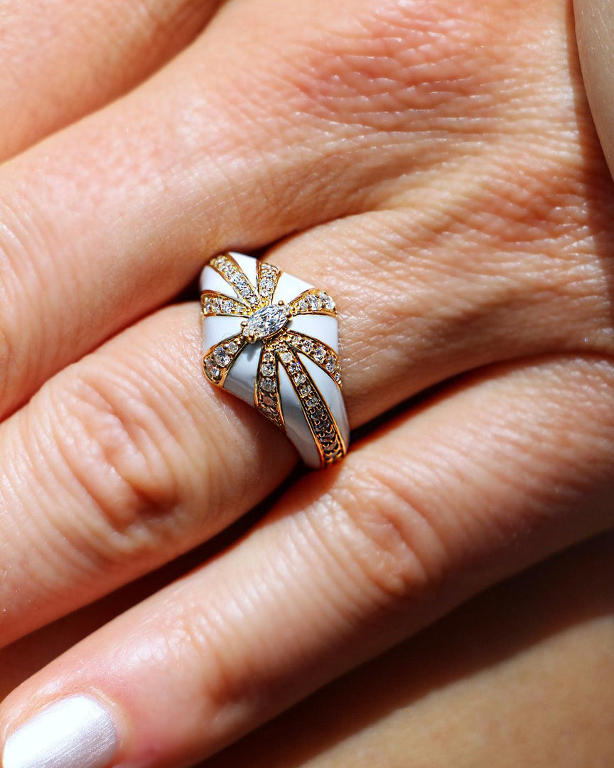 Lila Ring, White Enamel