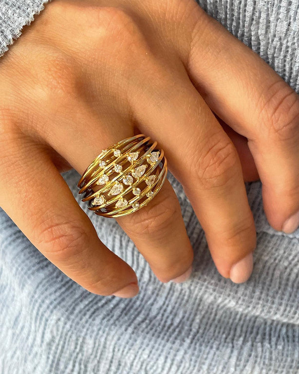 Light Cocktail Ring - Yellow Gold